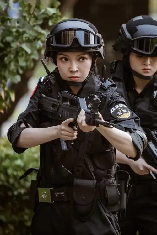 傲蕾出演女子特警题材电影玫瑰利剑用心诠释角色