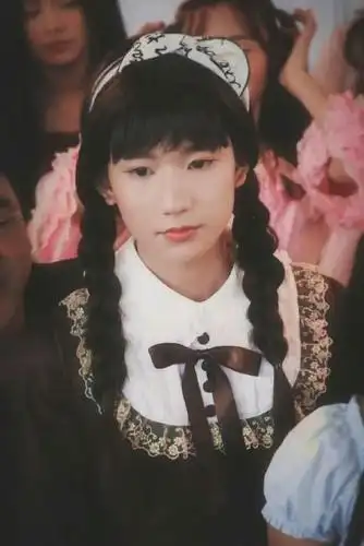 女版王源?《青你2》乃万跟王源长得也太像了吧!