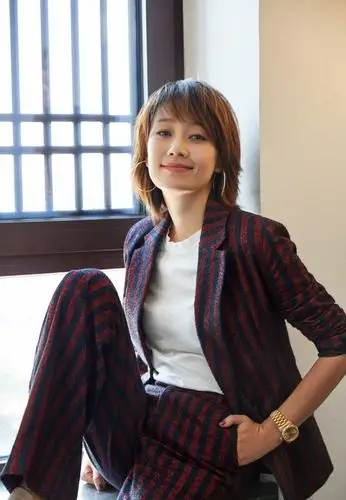 像马伊琍之前所剪这一款超短发发型,这样的发型对于她来说还是特别