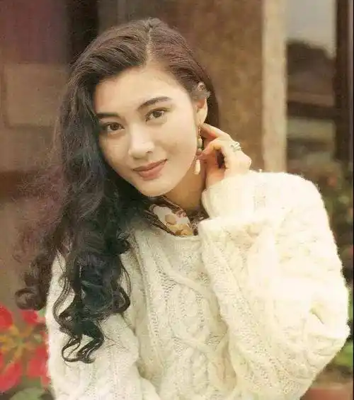 李嘉欣在上海被偶遇360度无死角!