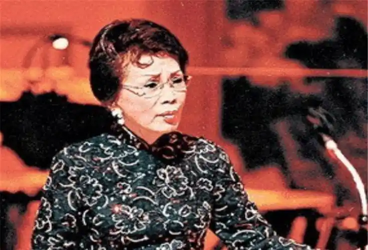 霍英东原配离世,霍家很是重视,赌王原配根本没法比_吕燕妮_霍家人