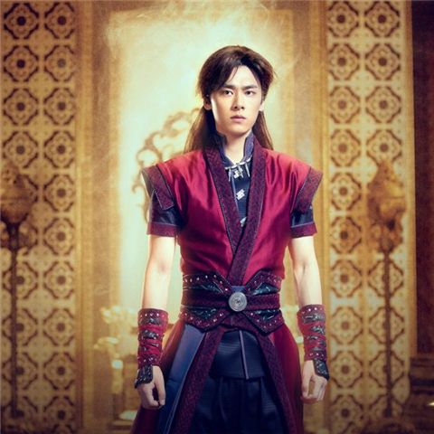 古剑奇谭海报 a3尺寸8张一套 李易峰陈伟霆杨幂高清加厚压纹写真