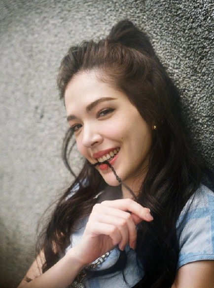 《恶作剧之吻》女二许玮甯离婚了,女一林依晨还在努力生孩子!