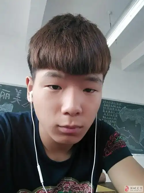 【帅男秀场】王晓瑨 17岁 射手座 快乐番薯