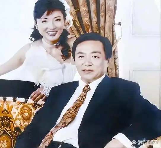 55岁周涛:从央视主持到董事长,她跟董卿走上截然不同的两条路