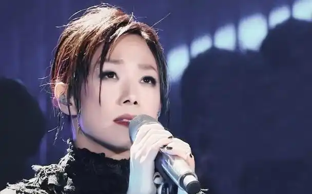 歌手林忆莲:李宗盛为她离婚,陈辉虹等她20年,今57岁却孤单一人