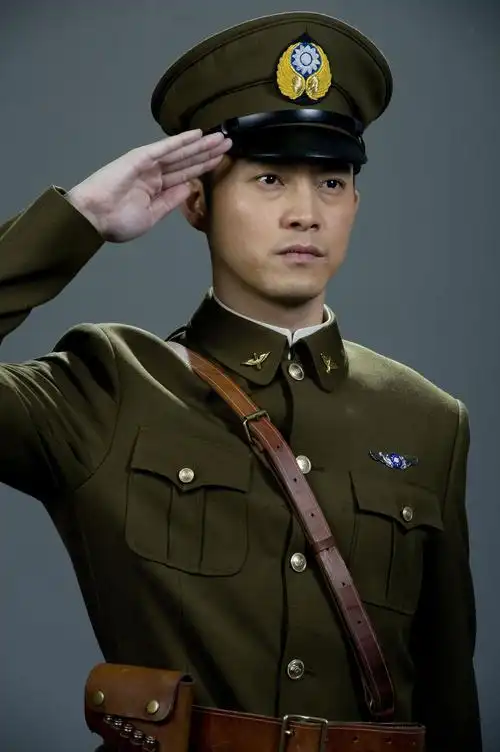 p>沙溢,1978年2月15日出生于 a target="_blank" href="/item/吉林省