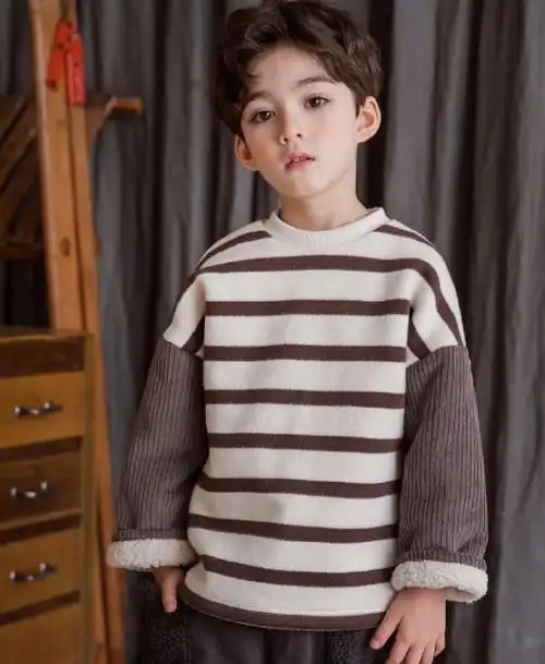 这位混血男孩爆红ins,拥有逆天长睫毛,第一眼就爱上了