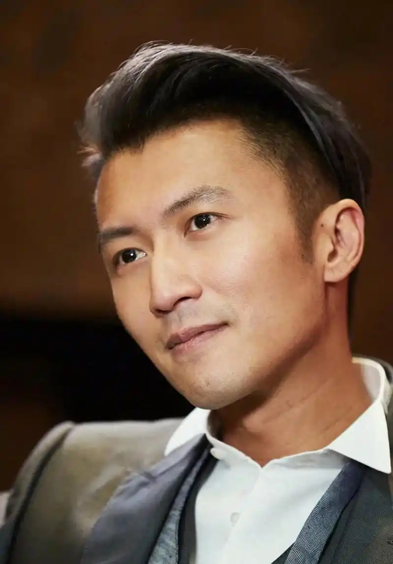 聊天记录已曝光 谢霆锋与杨幂恋情的传闻再次升温,近日,一段神秘的