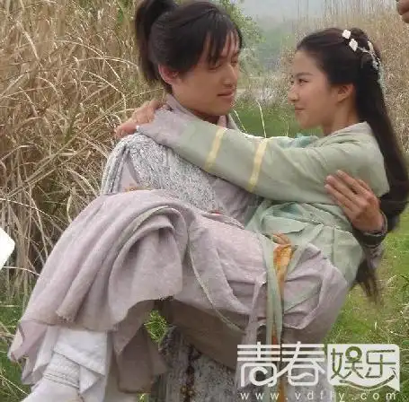 刘亦菲祝福胡歌生日引关注胡歌女友遭扒不及霍建华