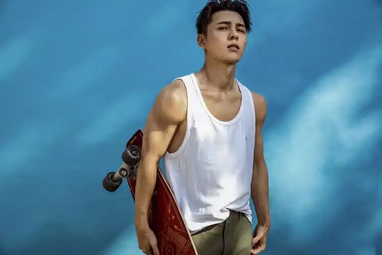 洪尧肌肉运动写真图片35