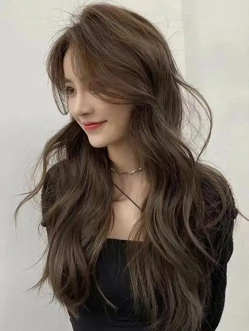 超显白几乎可以告别浓妆素颜也有很明显的反白效果冷茶棕色很适合夏天