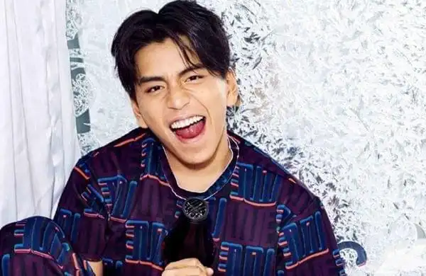 王大陆的嘴巴怎么可以这么大?一波新的表情包正在赶来