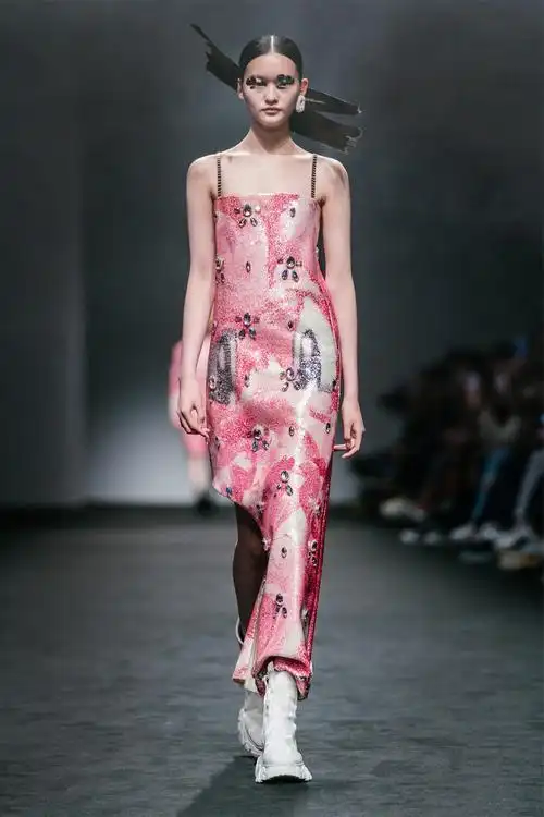 angelchen2021春夏时装秀