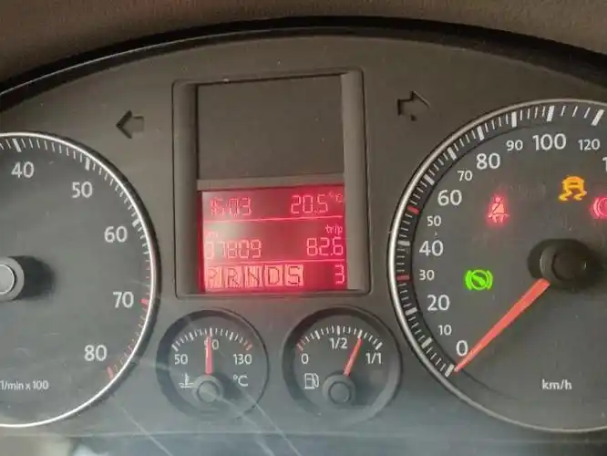 2009年速腾16屏幕的档位显示全亮熄火后又正常但是基本开一次亮一次求