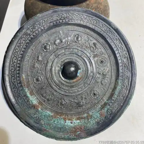 汉代六乳六禽铜镜一面直径15.8厘米保真包老