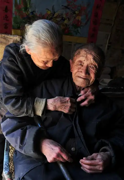 【转载】相濡以沫老夫妻【图】