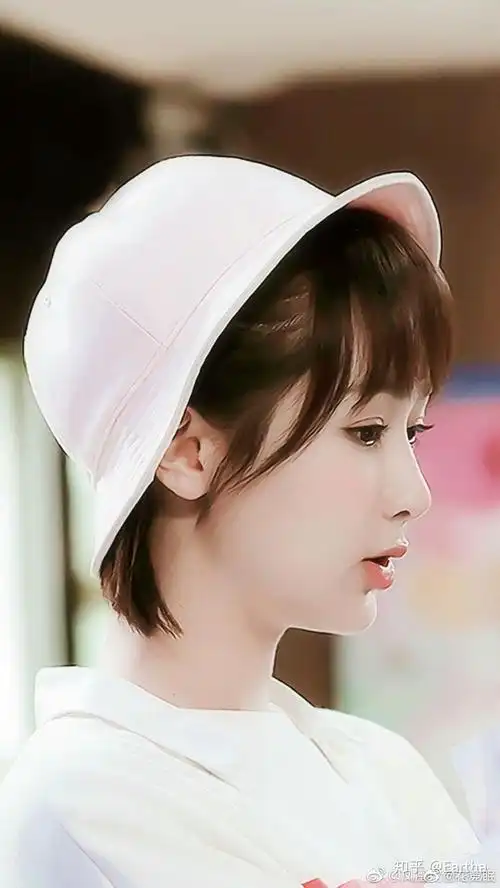 佟年小可爱 删除  赞    回应 来自 豆瓣app