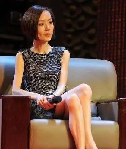 然而,有些人的减肥方法却有些过于夸张,尤其是那些名人,比如鲁豫.