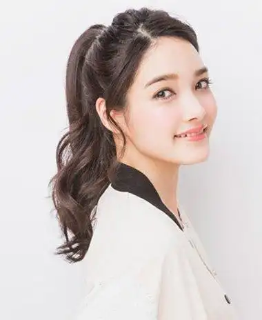 首页 玩发型 马尾辫 2018火爆款头发颜色造型 显瘦提升气质高马尾辫