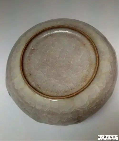 宋官窑梅花冰片葵口笔洗