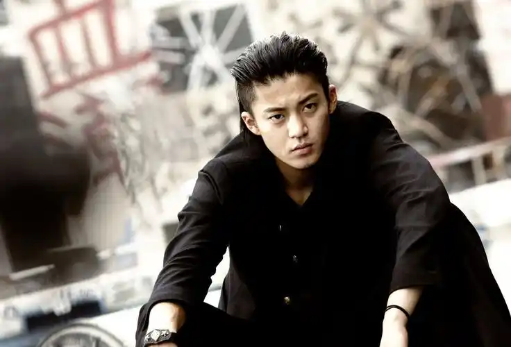 当男生留起了长发这是何种体验