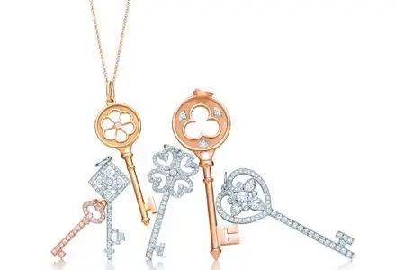 蒂芙尼满钻四叶草配饰