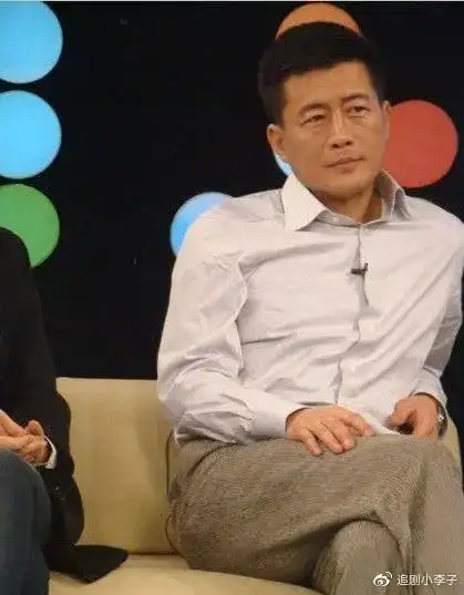 与江珊闪婚8年离婚二婚娶小16岁娇妻如今与儿子相差52岁