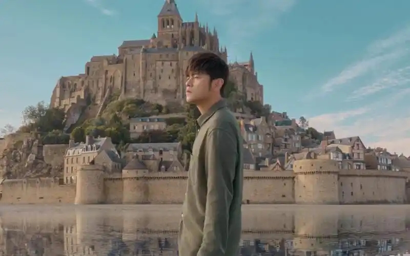 一大早爬起来赶紧唱这首～杰伦新歌「倒影」副歌升key小唱一段～_哔哩