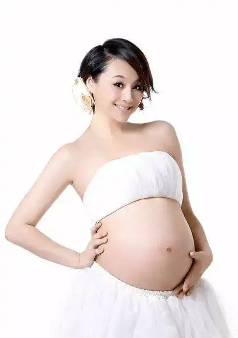 盘点女明星大肚照写真满满的母爱
