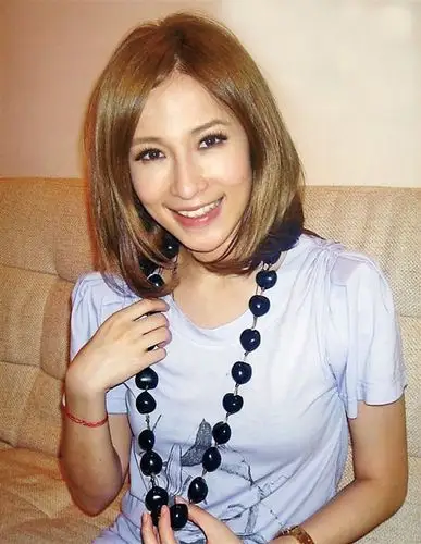 萧亚轩公开整容部分