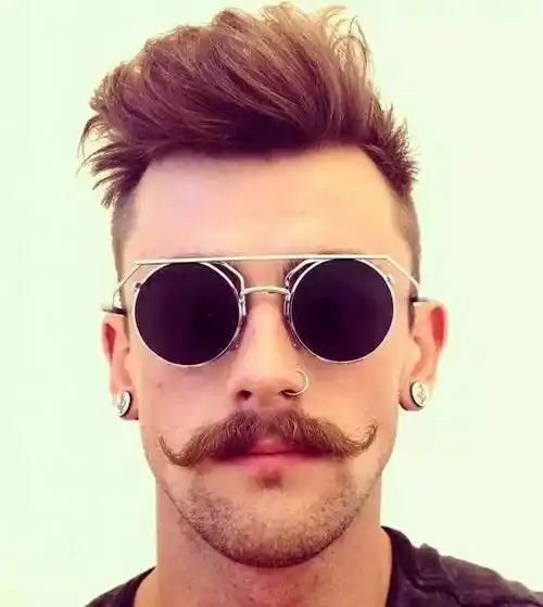 真想留起胡子做个有型的糙老爷们