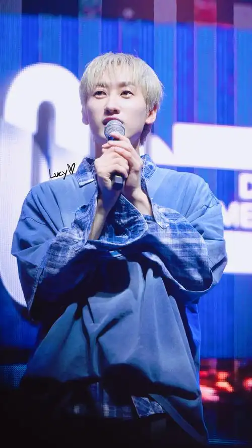 李赫宰0404生日快乐