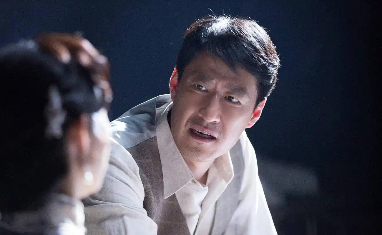 《人世间》配角于震:二婚娶小13岁的娇妻,生三娃,却被骂家暴男_表演