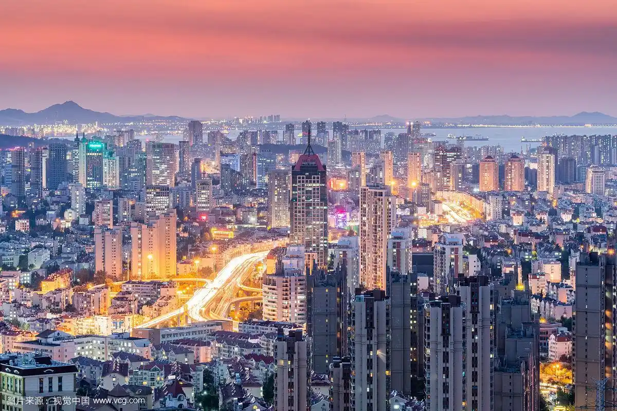 青岛市区繁华夜景