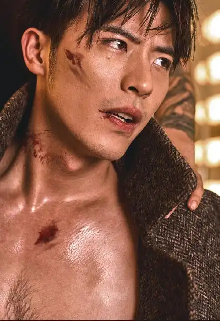 徐开骋成熟魅力露腹肌写真图片