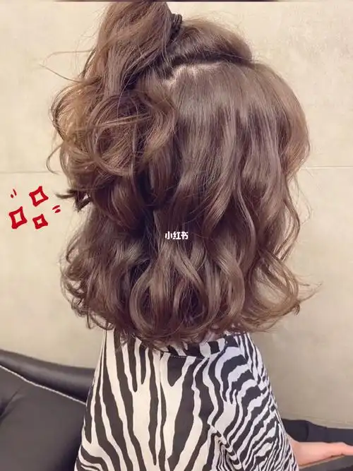 中短发烫发可扎可散法式蛋卷头