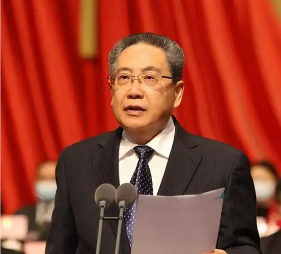 安徽省委书记,省人大常委会主任,大会执行主席李锦斌主持开幕会.