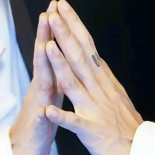 揭陈伟霆6处纹身含义:把粉丝纹在胸前,女友纹在私密处