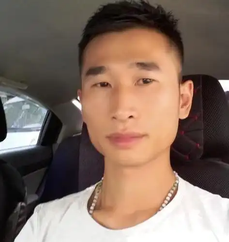 【帅男秀场】龙少 32岁 射手座 经商