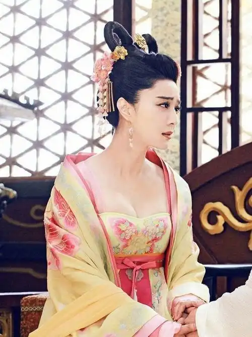高清美图:重温范冰冰华美的古装剧照,武媚娘真是一袭华美的袍 - 今日