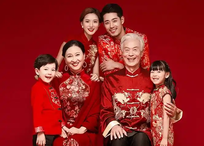 全家福摄影_全家福艺术照_拍全家福_全家福照片_全家福风格_三口