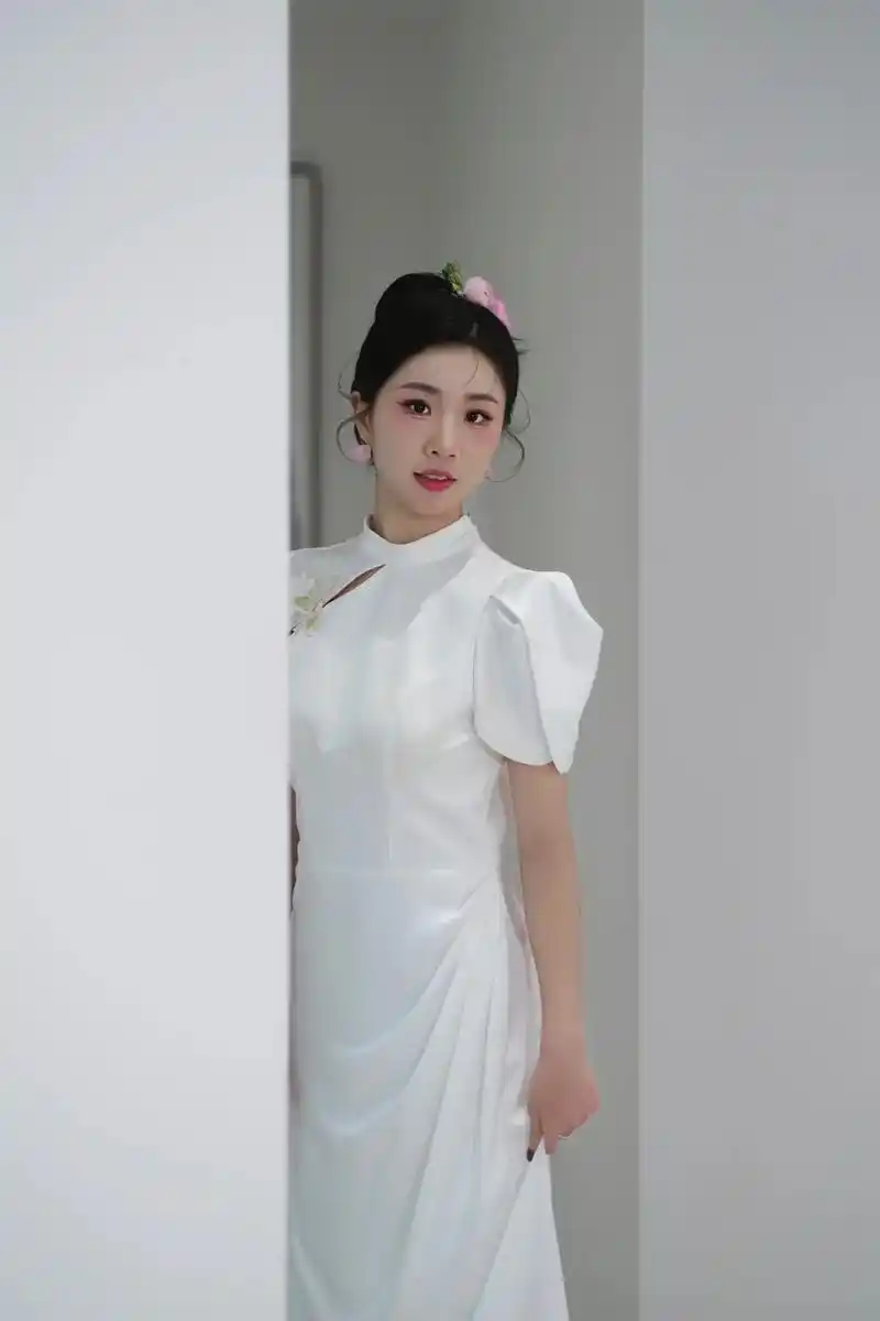 浅浅的做一下妆面模特吧!#写真约拍 #摄影写真 #拍照花 - 抖音