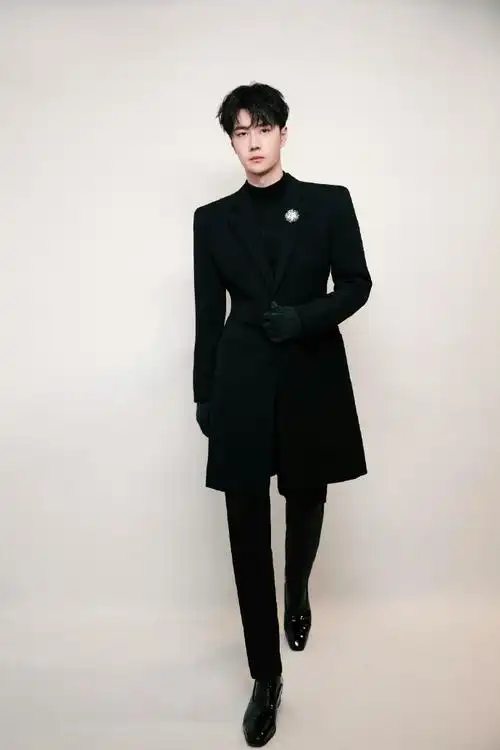 爱奇艺悦享会#期待一下我们民国金融谍战《长风破浪》,王一博主演魏