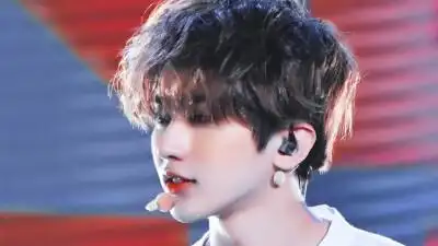 蔡徐坤免扣素材