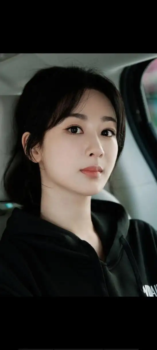 杨紫高清壁纸头像(五)[比心]