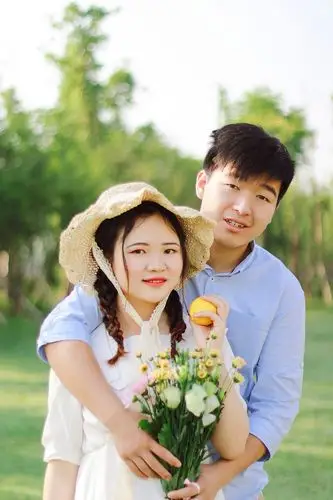 日晖 | 自拍情侣婚纱照