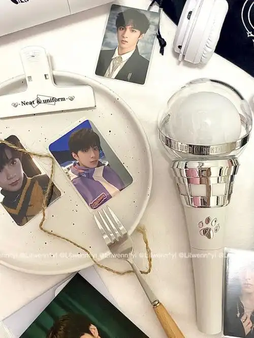 随便一拍都可以出片的程度06恭喜宝宝2000w啦～#刘耀文  #应援棒