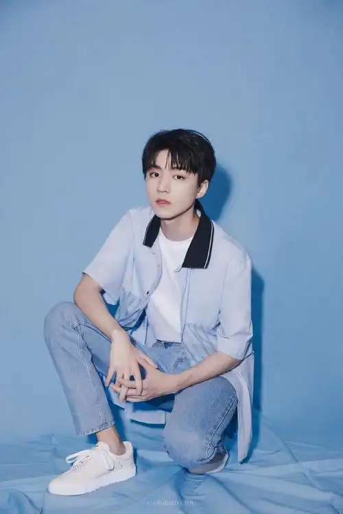 王俊凯 蓝色大海的传说