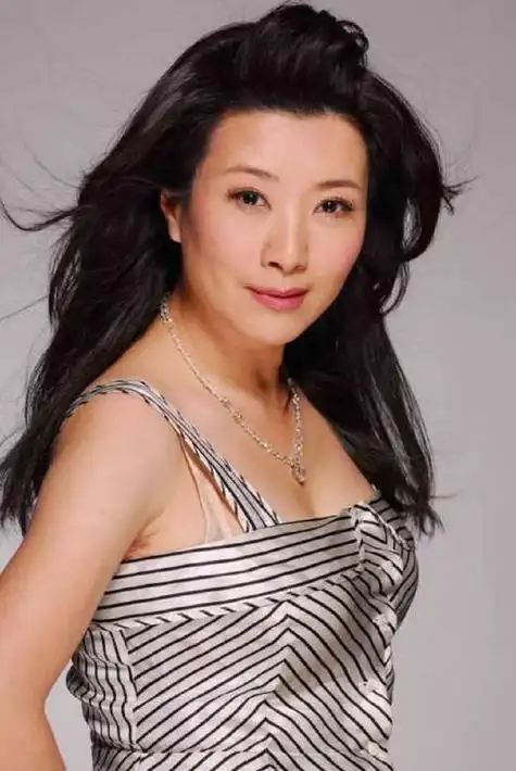 回顾国家一级演员长得漂亮戏也好低调不张扬60岁婚姻成谜